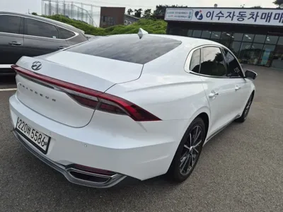Hyundai Grandeur 2020, 92861 км, за 14966.52 USD