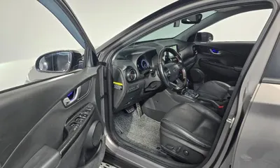 Hyundai Kona 2018, 80994 км, за 9247.76 USD - фото 10