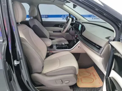 Kia Canival 2023, 76362 км, за 19364.58 USD - фото 13