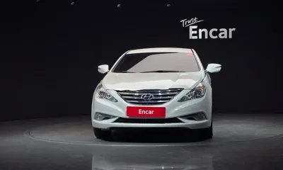 Hyundai Sonata 2014, 219267 км, за 2279.09 USD