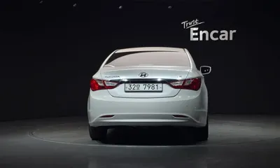 Hyundai Sonata 2014, 219267 км, за 2279.09 USD