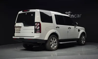 Land Rover Discovery 2016, 102605 км, за 13728.32 USD