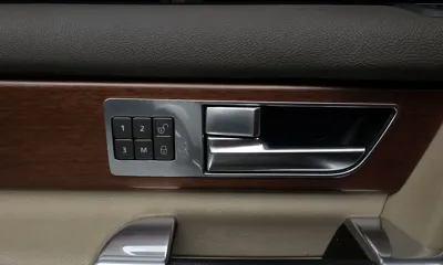 Land Rover Discovery 2016, 102605 км, за 13728.32 USD - фото 16