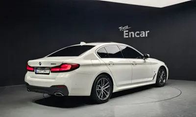 BMW 5-Series 2023, 24506 км, за 65437.72 USD