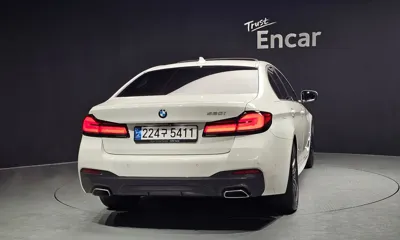 BMW 5-Series 2023, 24506 км, за 65437.72 USD