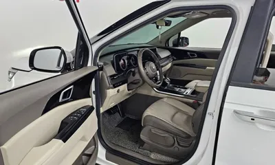 Kia Canival 2021, 133693 км, за 12119.2 USD - фото 11