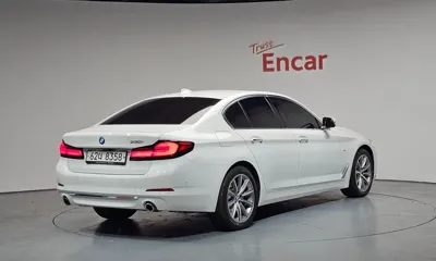 BMW 5-Series 2018, 18989 км, за 20822.33 USD