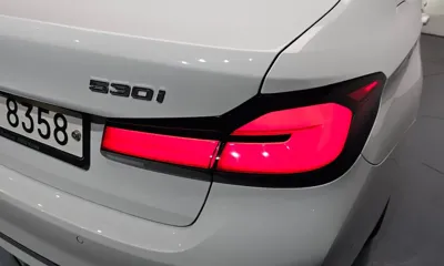BMW 5-Series 2018, 18989 км, за 20822.33 USD - фото 23