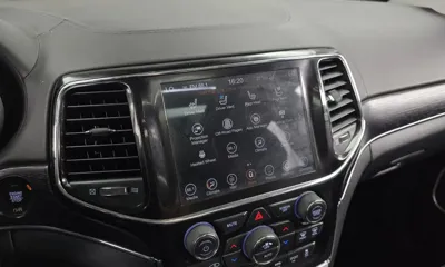 Jeep Cherokee 2021, 51135 км, за 17517.2 USD - фото 14