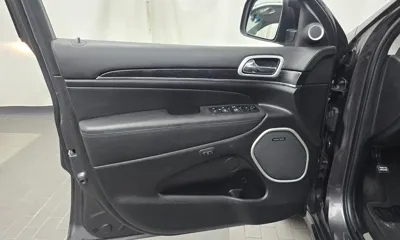 Jeep Cherokee 2021, 51135 км, за 17517.2 USD - фото 24