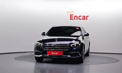 Mercedes-Benz E-Class 2023, 59059 км, за 27692.9 USD - фото 3