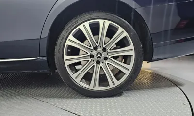 Mercedes-Benz E-Class 2023, 59059 км, за 27692.9 USD - фото 21