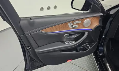 Mercedes-Benz E-Class 2023, 59059 км, за 27692.9 USD - фото 24