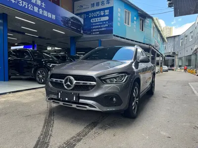 Mercedes-Benz GLA · 2022 год