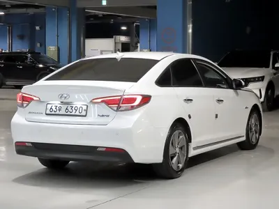 Hyundai Sonata 2015, 168511 км, за 4493.06 USD