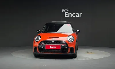 MINI Cooper 2019, 65137 км, за 12295.09 USD
