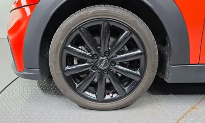 MINI Cooper 2019, 65137 км, за 12295.09 USD