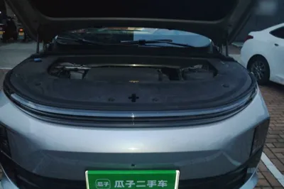 Li Auto L6