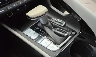 Hyundai Avante 2021, 84868 км, за 11496.53 USD - фото 9