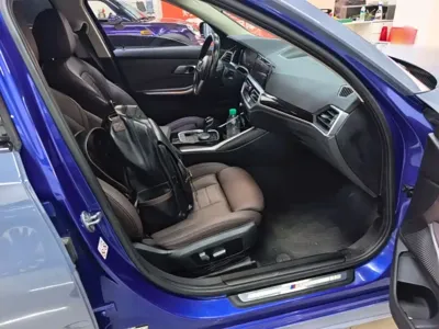 BMW 3 Series 2020, 95399 км, за 16126.82 USD - фото 25
