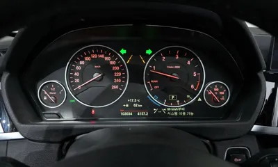 BMW 3-Series 2018, 103034 км, за 10026.06 USD - фото 7