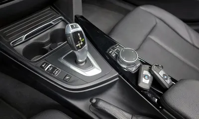 BMW 3-Series 2018, 103034 км, за 10026.06 USD - фото 8