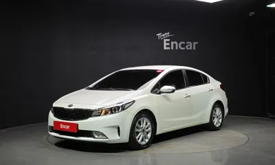 Kia K3 · 2016 год