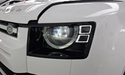 Land Rover Defender 2023, 35711 км, за 54397.42 USD - фото 22