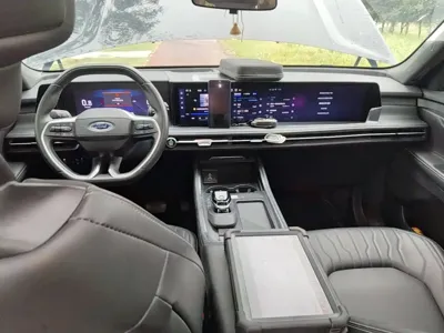 Ford Edge 2025, 27200 км, за 23913.69 USD - фото 10