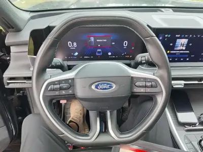 Ford Edge 2025, 27200 км, за 23913.69 USD - фото 11