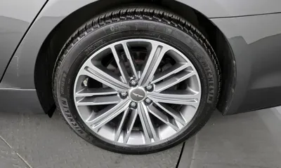 Genesis G80 2018, 113514 км, за 9142.33 USD