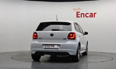 Volkswagen Polo 2015, 38462 км, за 7090.82 USD