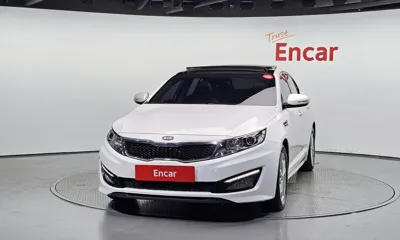 Kia K5 2011, 171900 км, за 2214.98 USD
