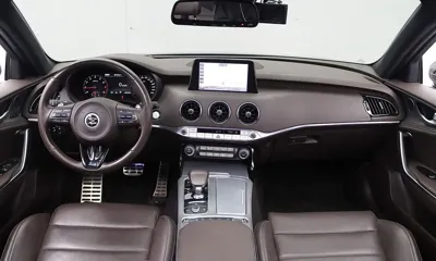 Kia Stinger 2019, 105130 км, за 11189.18 USD - фото 10