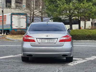 Hyundai Genesis 2012, 136000 км, за 3120.33 USD