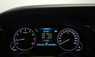 Hyundai Equus 2013, 143586 км, за 5894.03 USD - фото 8