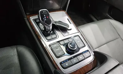 Hyundai Equus 2013, 143586 км, за 5894.03 USD - фото 9