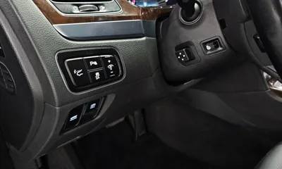 Hyundai Equus 2013, 143586 км, за 5894.03 USD - фото 14