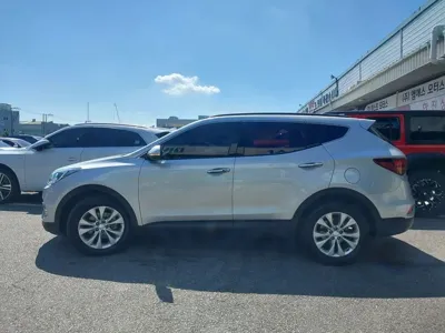 Hyundai Santafe 2016, 200500 км, за 5579.62 USD
