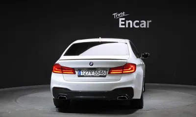 BMW 5-Series 2017, 113262 км, за 15725.14 USD