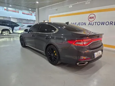 Hyundai Grandeur 2017, 163897 км, за 7687.3 USD