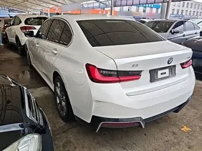 BMW i3 2024, 51300 км, за 21055.74 USD