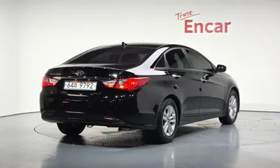 Hyundai Sonata 2010, 136187 км, за 2496.06 USD