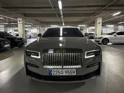 Rolls-Royce Ghost 2022, 13500 км, за 266068.41 USD