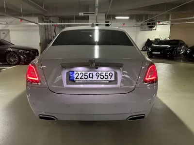 Rolls-Royce Ghost 2022, 13500 км, за 266068.41 USD