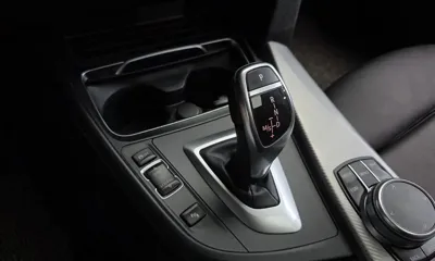 BMW 3-Series 2018, 133230 км, за 11636.22 USD - фото 9