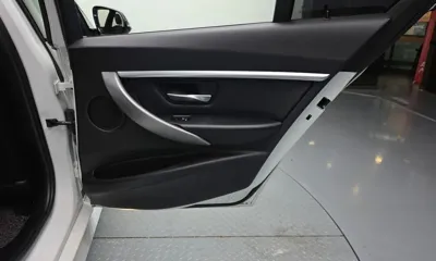 BMW 3-Series 2018, 133230 км, за 11636.22 USD - фото 25