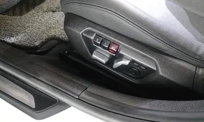 BMW 3-Series 2018, 133230 км, за 11636.22 USD - фото 29