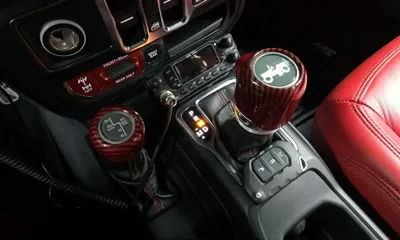 Jeep Wrangler 2019, 79679 км, за 31003.67 USD - фото 9