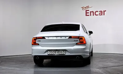 Volvo S90 2019, 126723 км, за 12950.11 USD